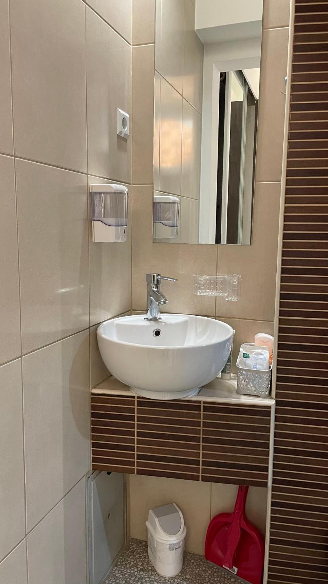 Tim Apartment Sarajevo With Private Parking Buitenkant foto